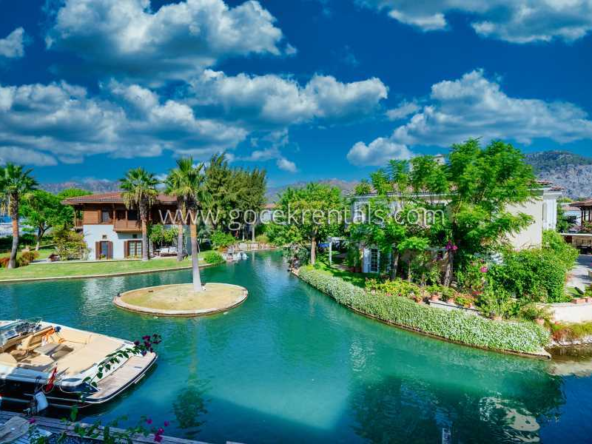 Portville canal villas No