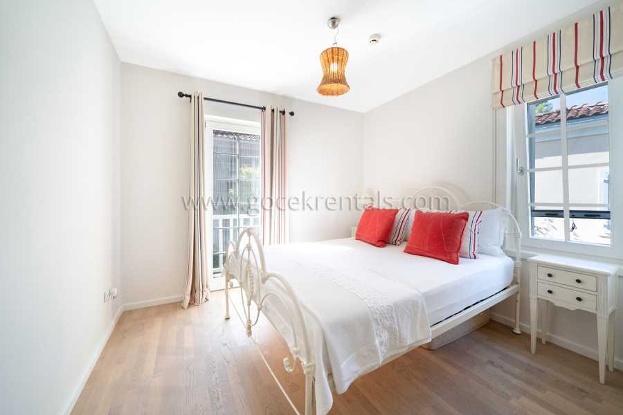 Portville canal villas No