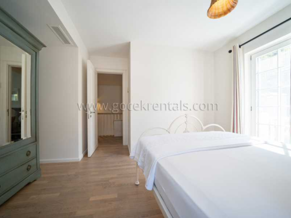 Portville canal villas No