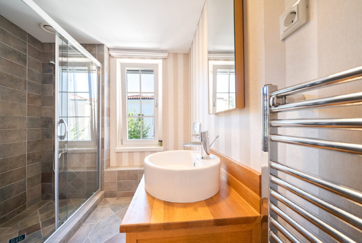 Portville canal villas No 46 13