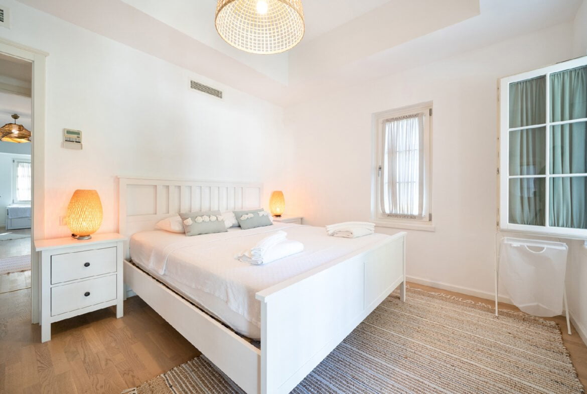 Portville canal villas No 46 16