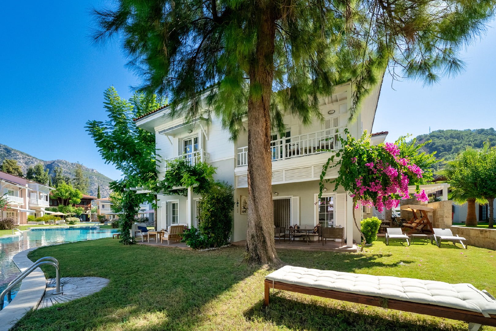 Portville canal villas No 46 22