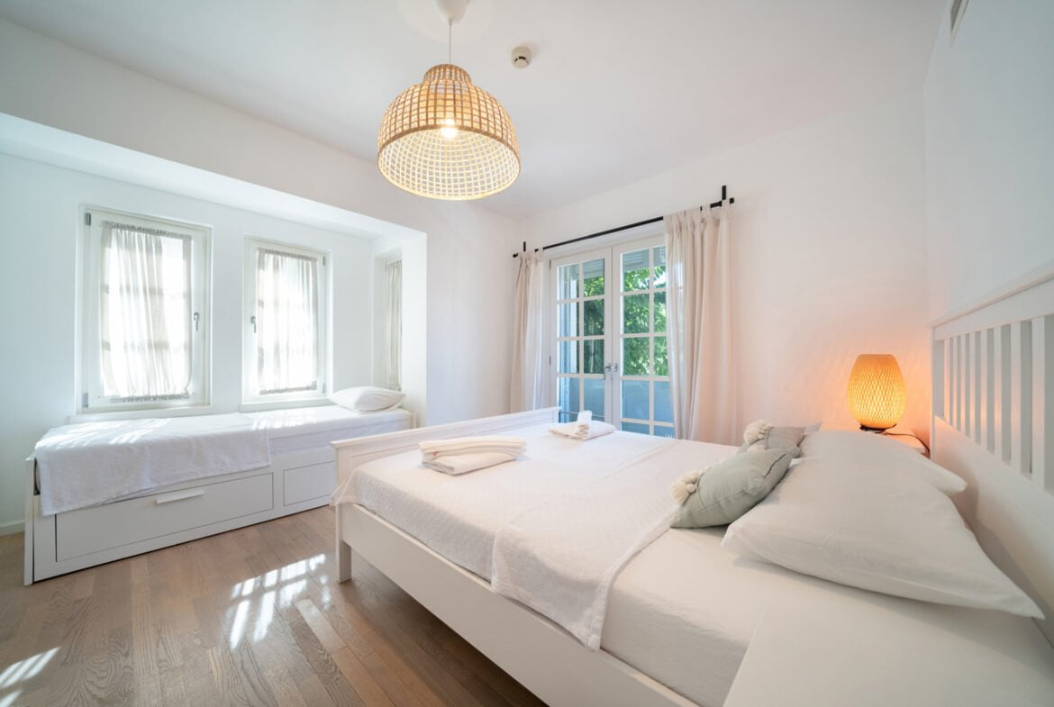 Portville canal villas No 46 9