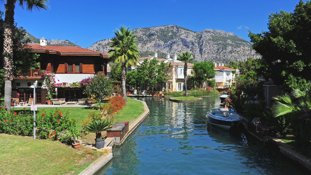 Why You Should Buy a Villa in Göcеk