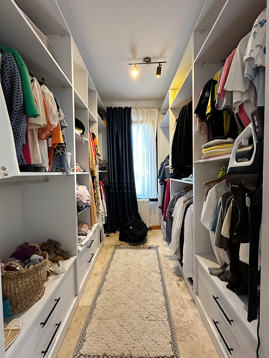 Master Yatak Odasi Giyinme Odasi