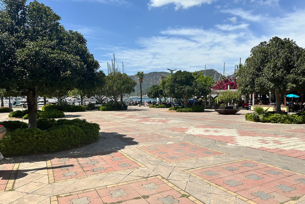 Göcek Merkezinde Devren Kiralık Dükkan